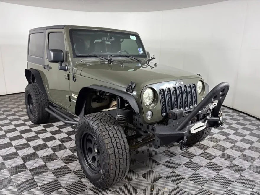 2015 Jeep Wrangler Sahara photo 1