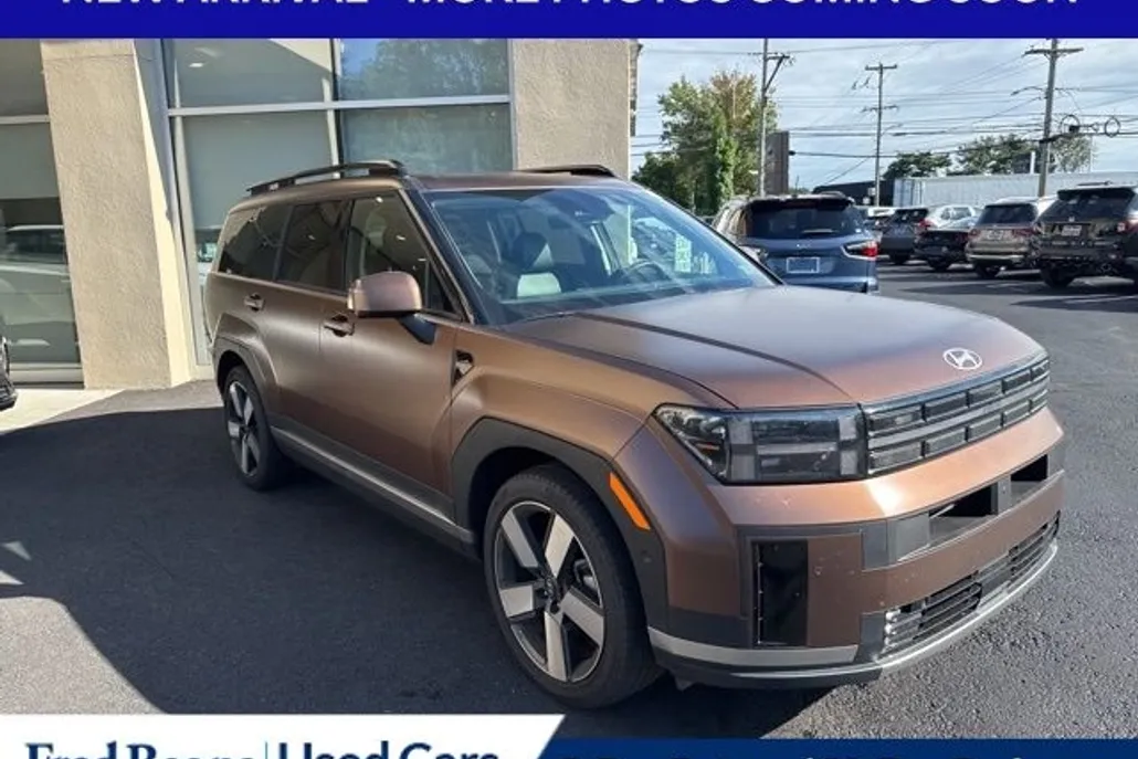2024 Hyundai Santa Fe Limited photo 1