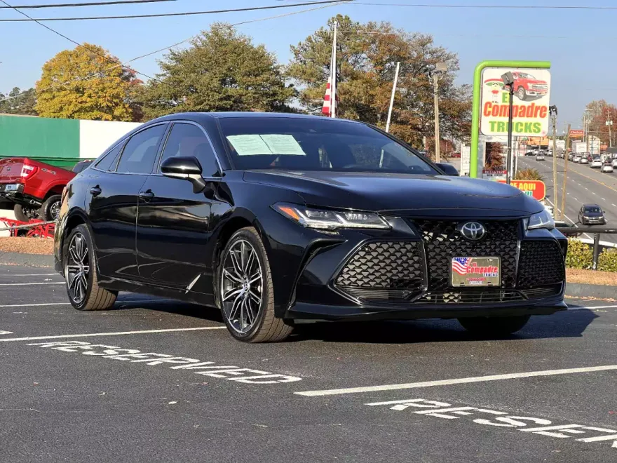 2022 Toyota Avalon Touring photo 1