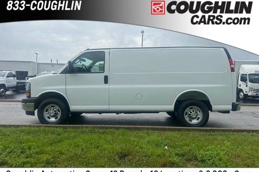 2025 Chevrolet Express Cargo 2500 photo 1