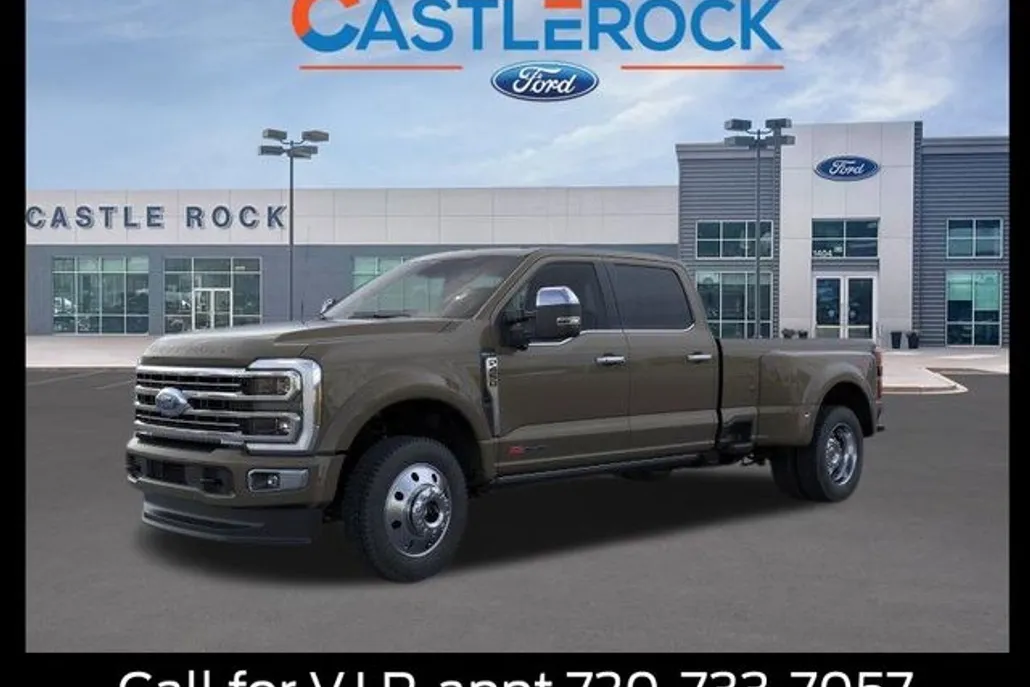 2026 Ford F-450 Platinum photo 1