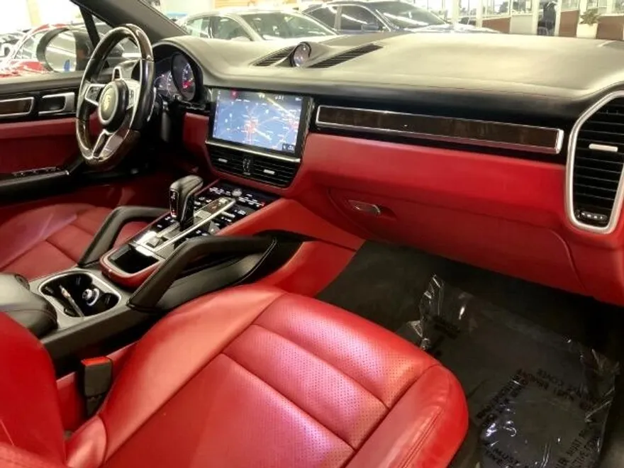 2019 Porsche Cayenne photo 9