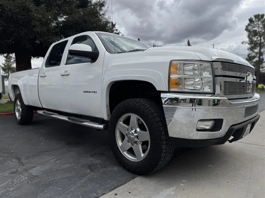 2012 Chevrolet Silverado 2500HD LTZ photo 1