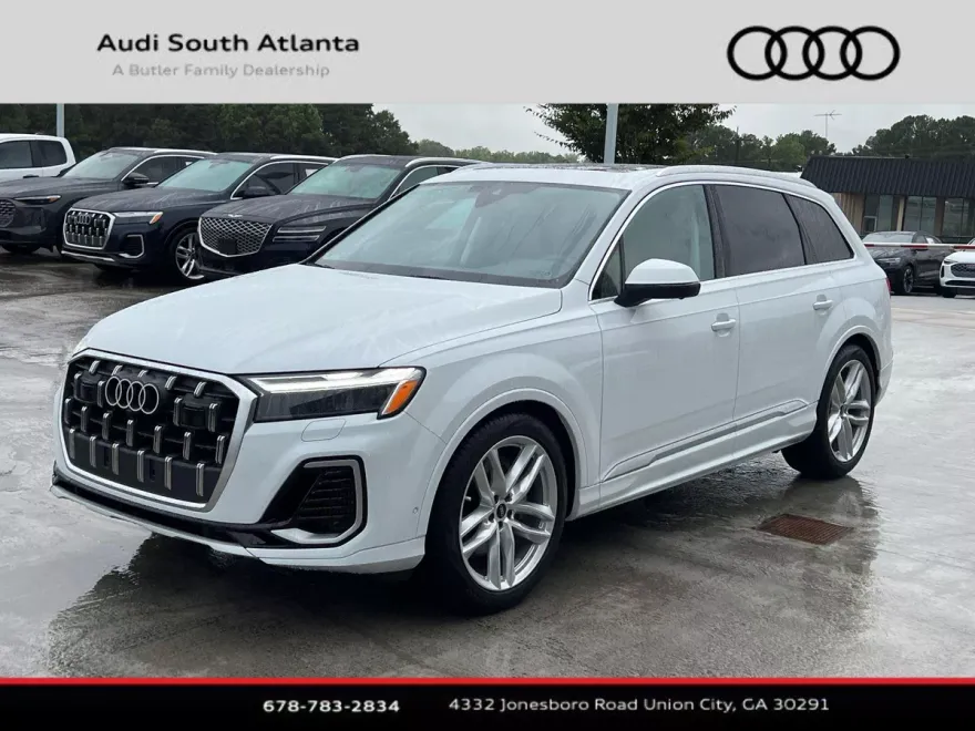 2025 Audi Q7 55 Premium Plus photo 1