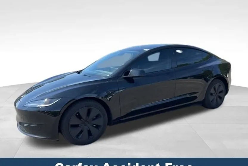 2024 Tesla Model 3 Long Range photo 1