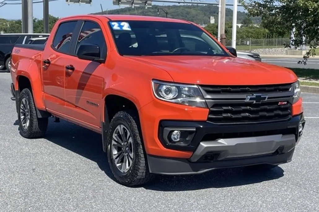 2022 Chevrolet Colorado Z71 photo 1