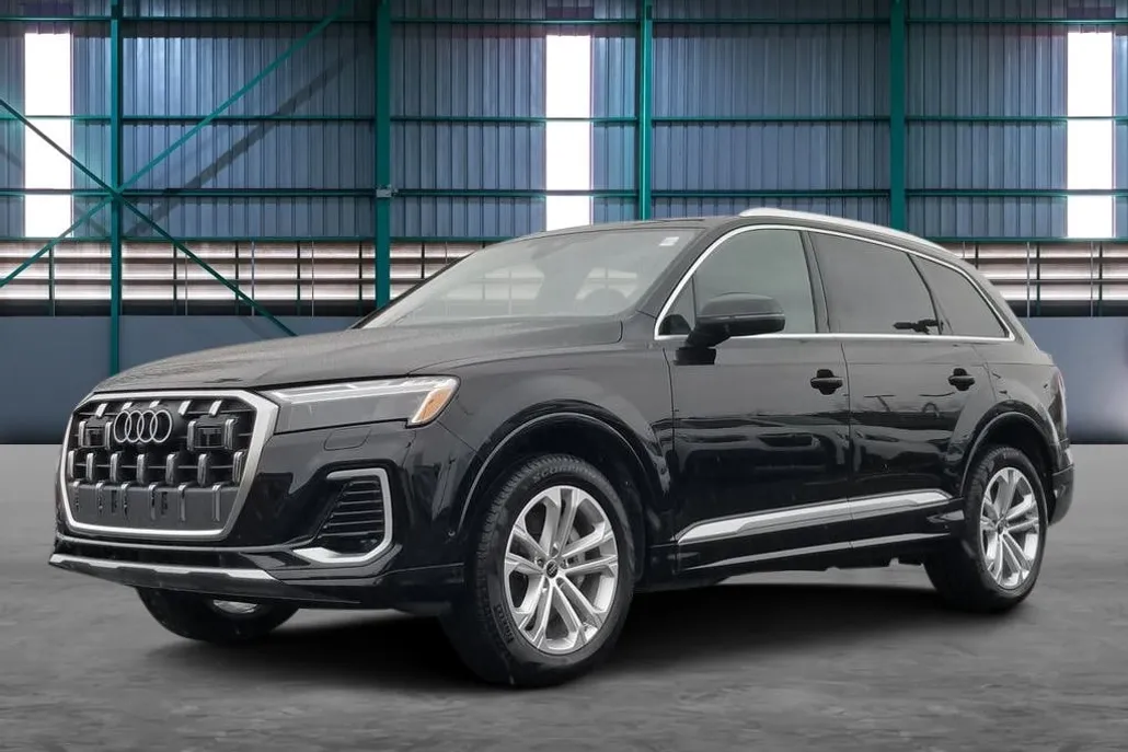 2025 Audi Q7 Premium 45 photo 1