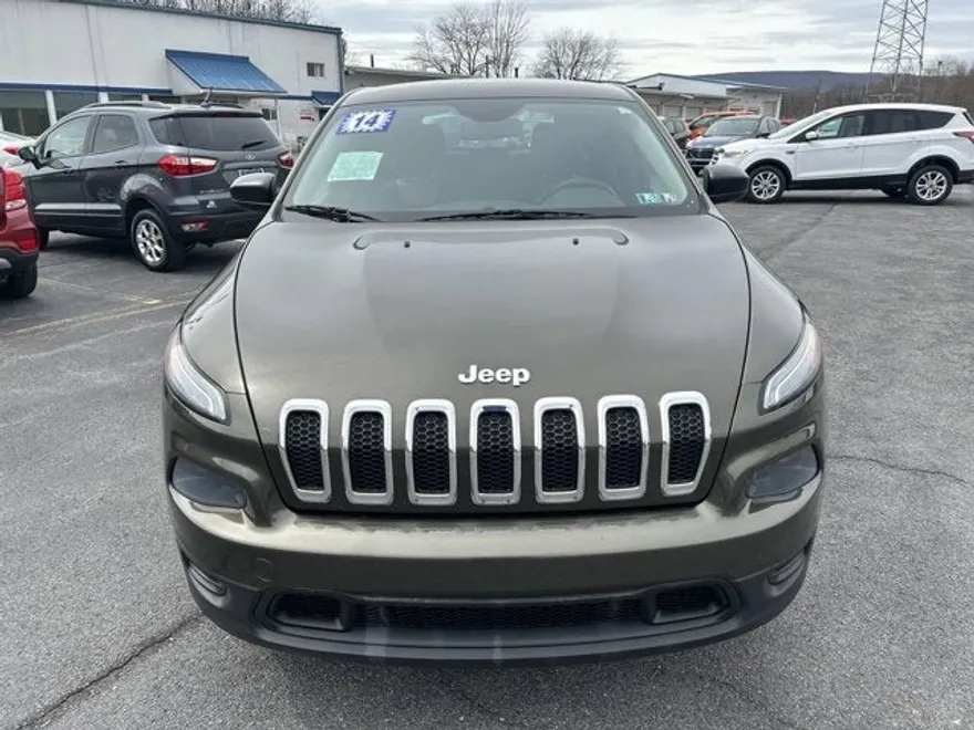 2014 Jeep Cherokee Sport photo 1
