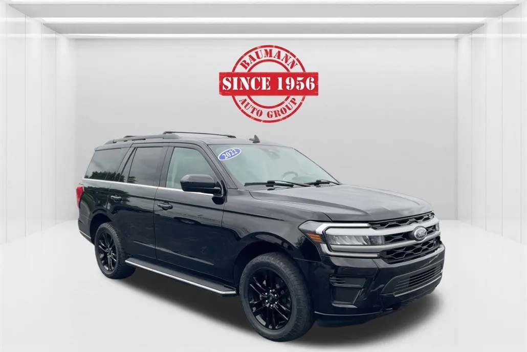 2022 Ford Expedition XLT photo 1