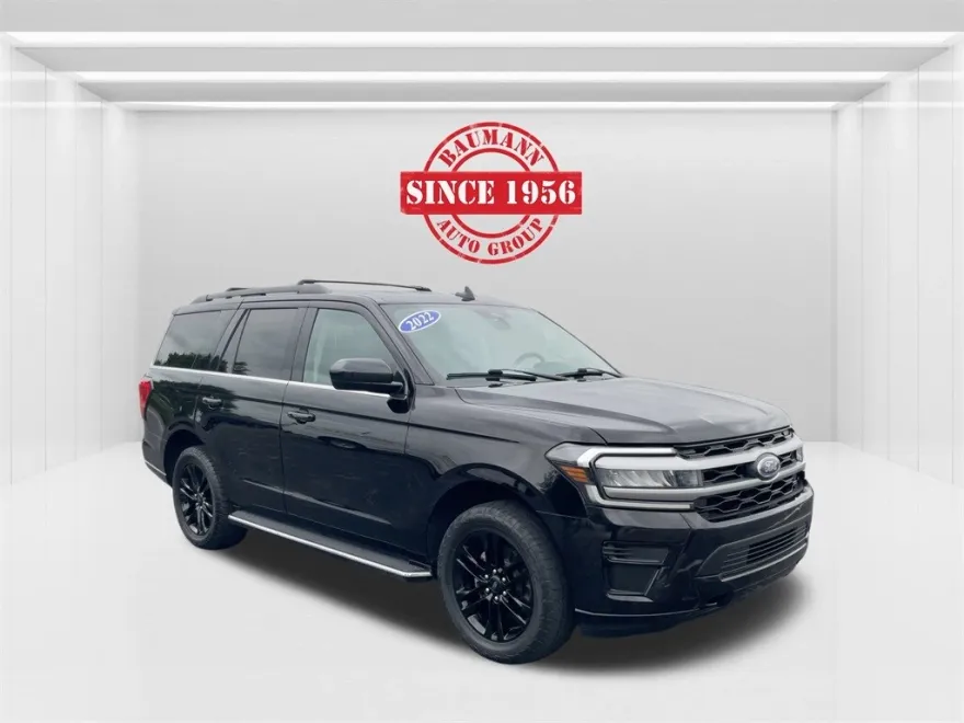 2022 Ford Expedition XLT photo 1