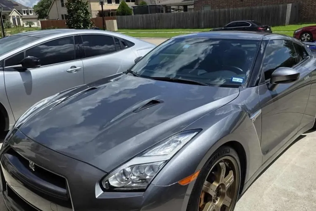2016 Nissan GT-R Premium photo 1
