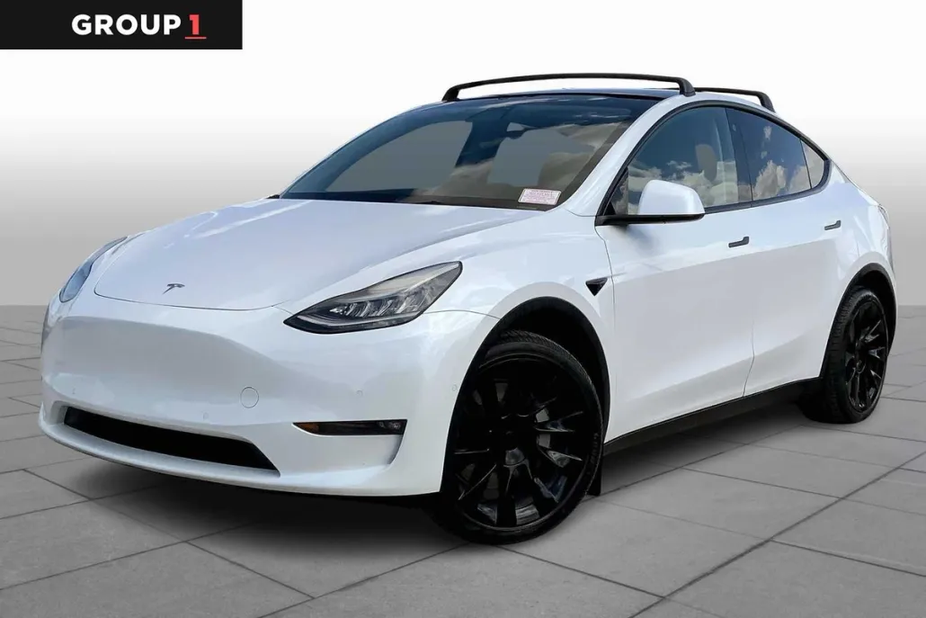 2021 Tesla Model Y Long Range photo 1