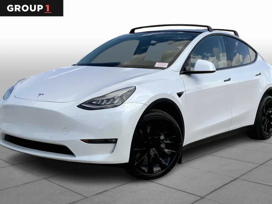 2021 Tesla Model Y Long Range photo 1