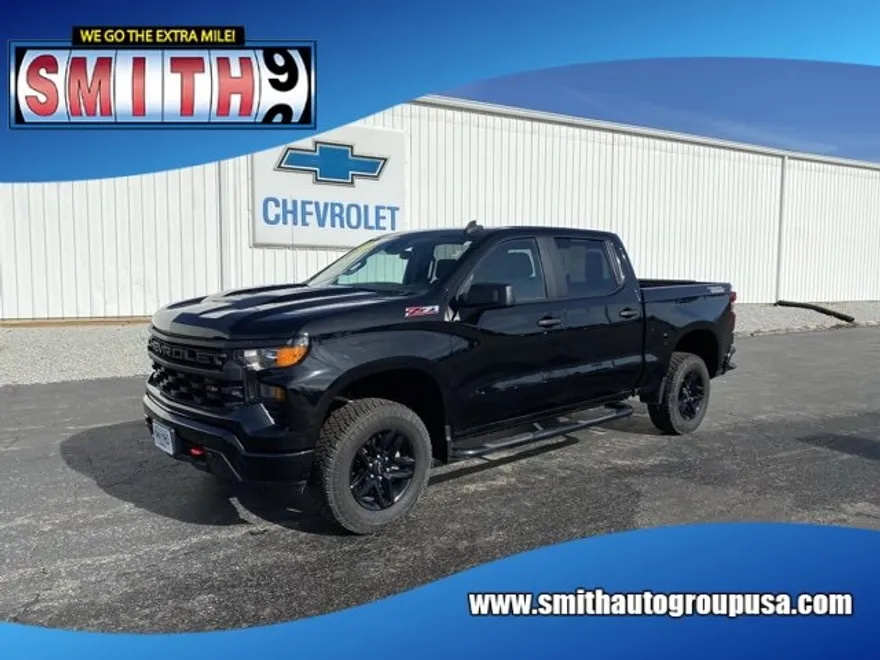 2023 Chevrolet Silverado 1500 Custom Trail Boss photo 1