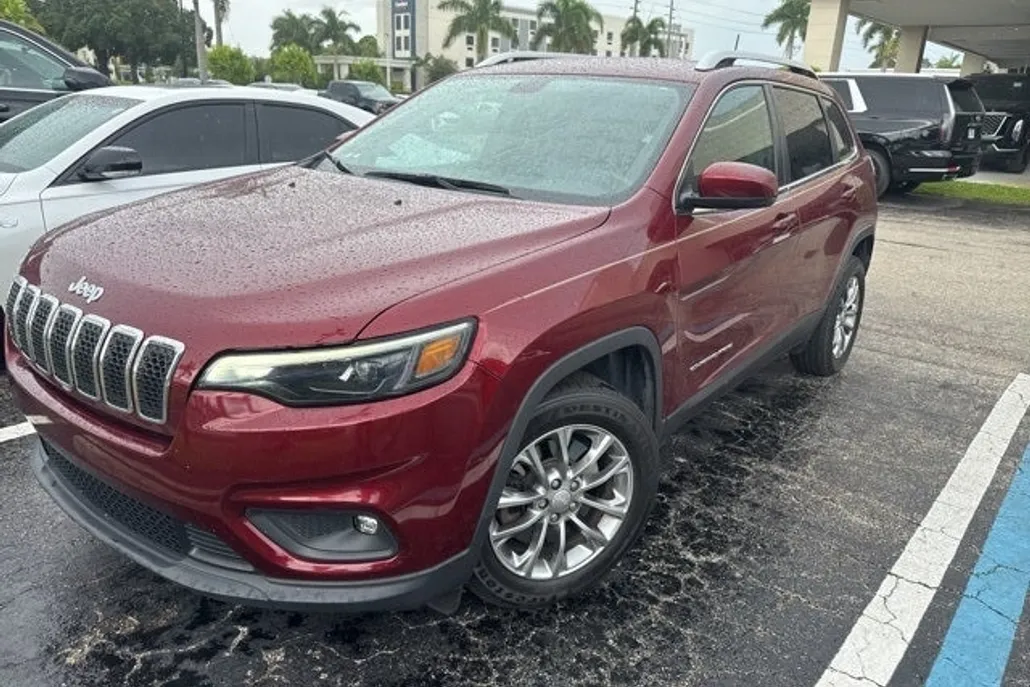 2019 Jeep Cherokee Latitude photo 1