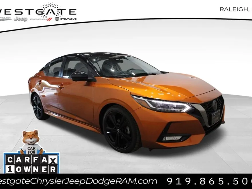 2022 Nissan Sentra SR photo 1