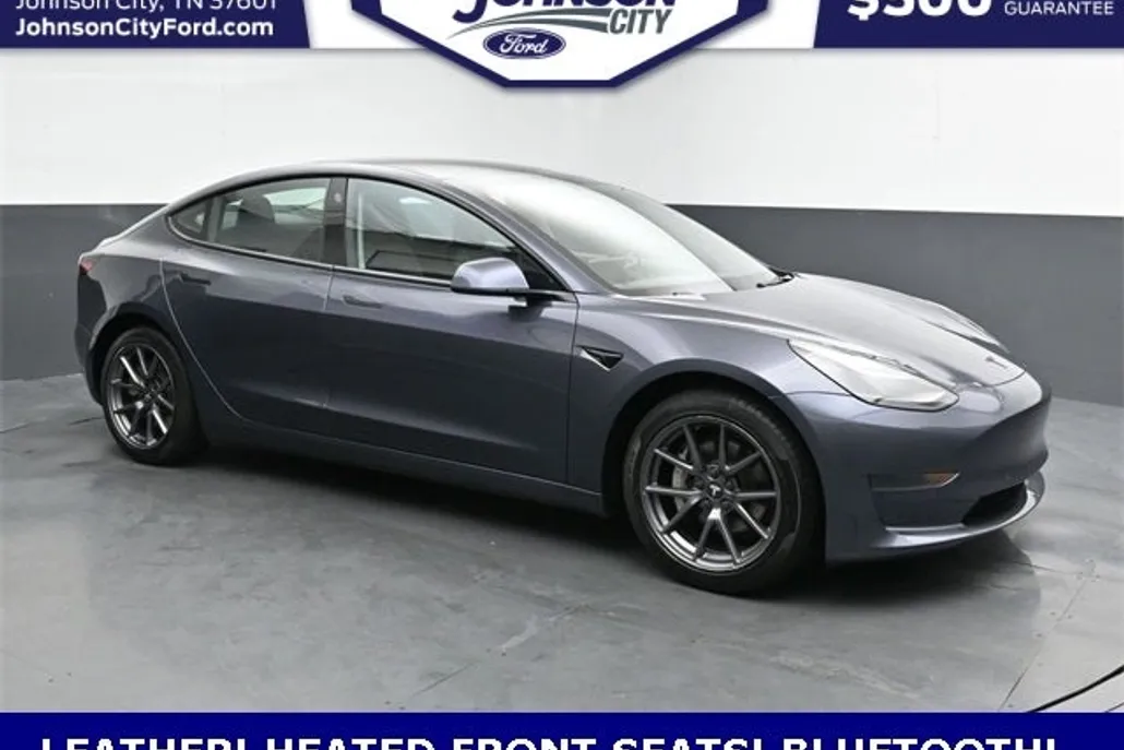2021 Tesla Model 3 Standard Range Plus photo 1