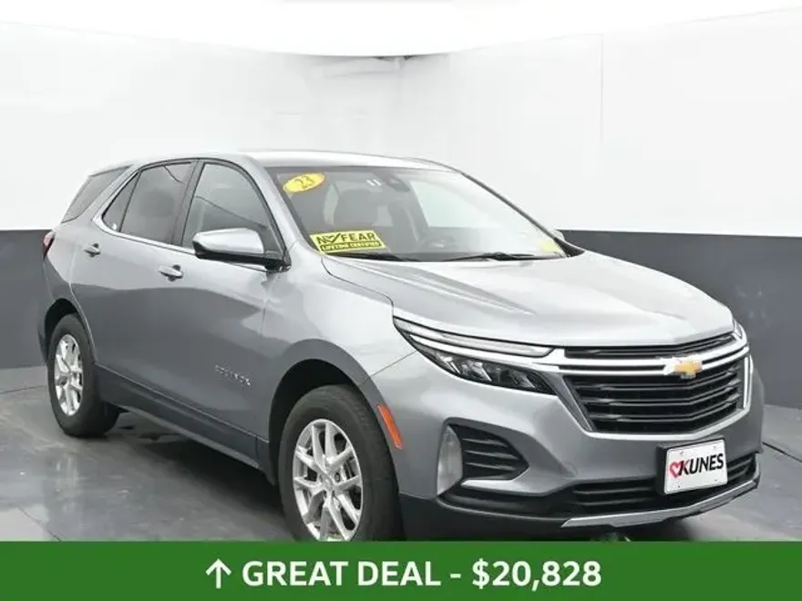 2023 Chevrolet Equinox LT photo 1