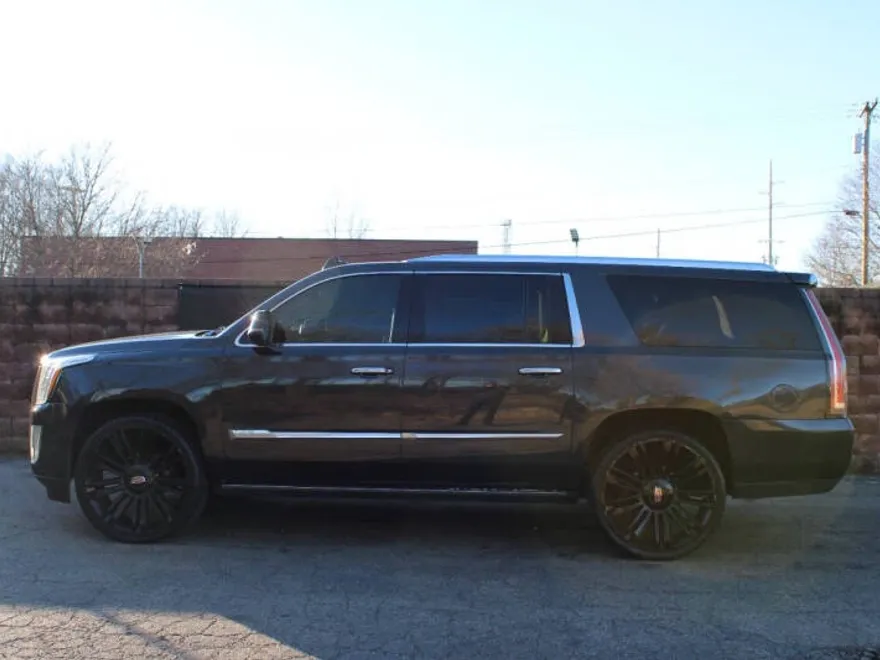 2016 Cadillac Escalade ESV Premium photo 1