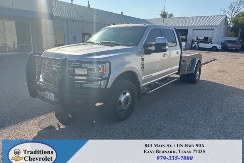 2019 Ford F-350 Lariat photo 1