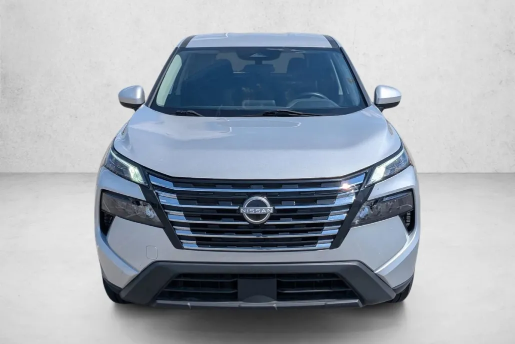 2024 Nissan Rogue SV photo 1