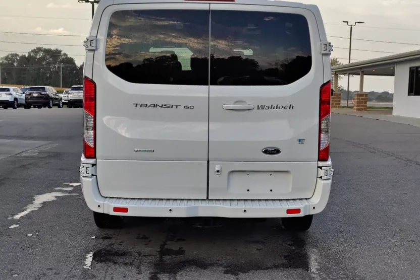2015 Ford Transit XL photo 1