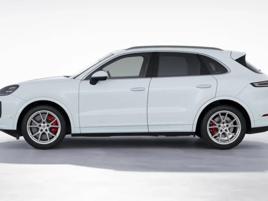 2026 Porsche Cayenne S photo 1