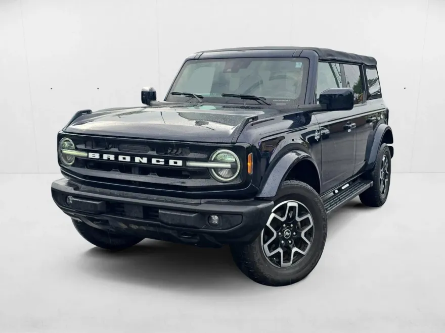 2021 Ford Bronco Outer Banks photo 1