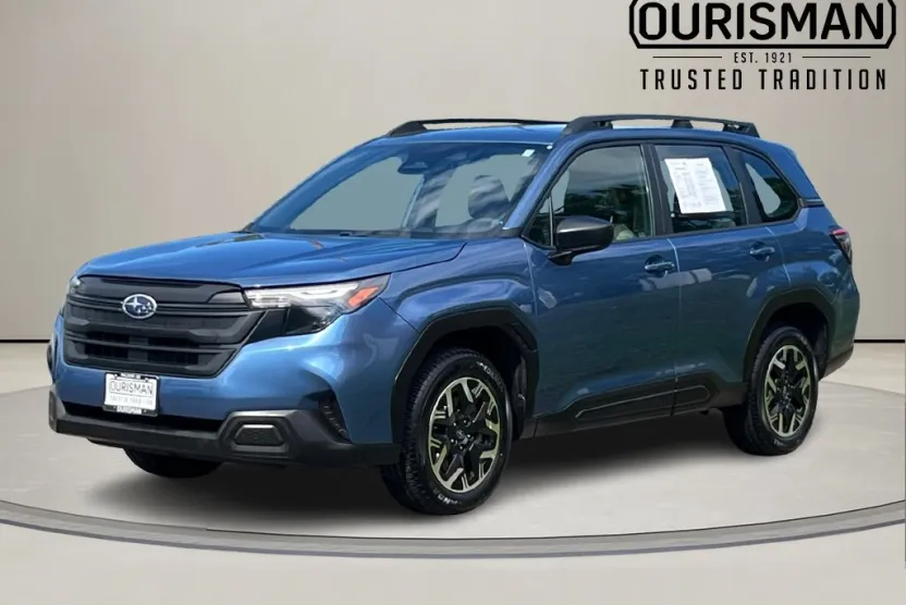 2025 Subaru Forester Base photo 1