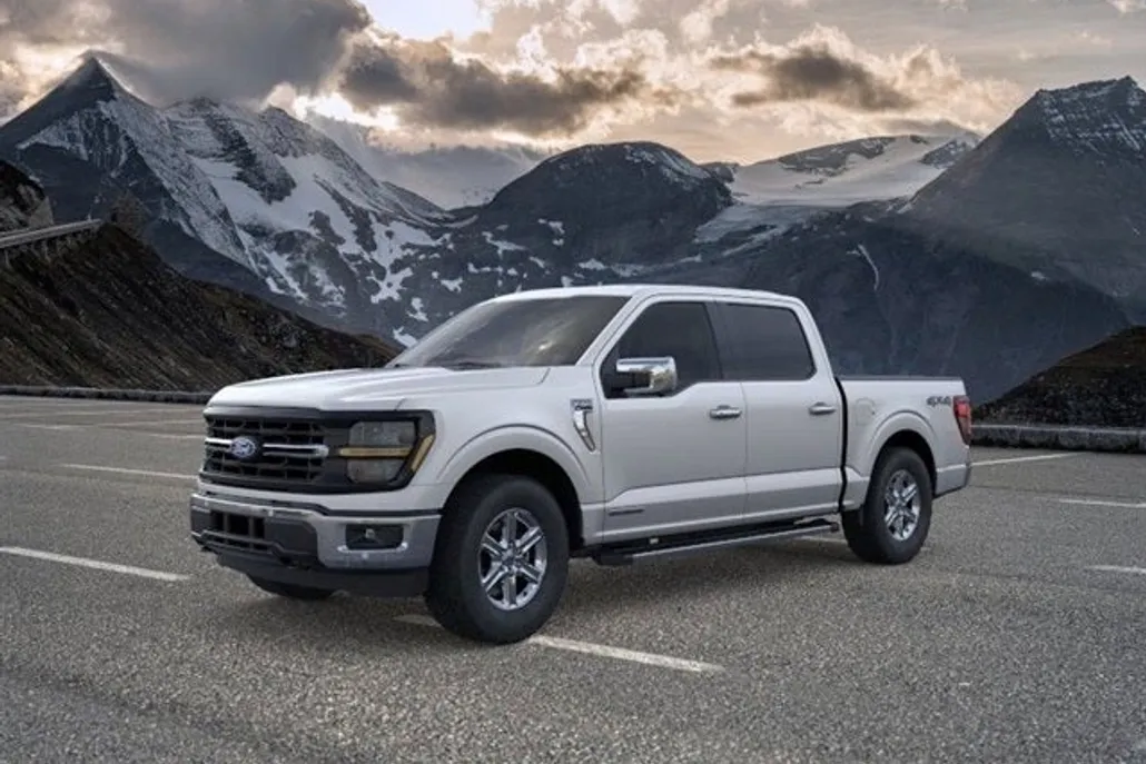 2025 Ford F-150 XLT photo 1