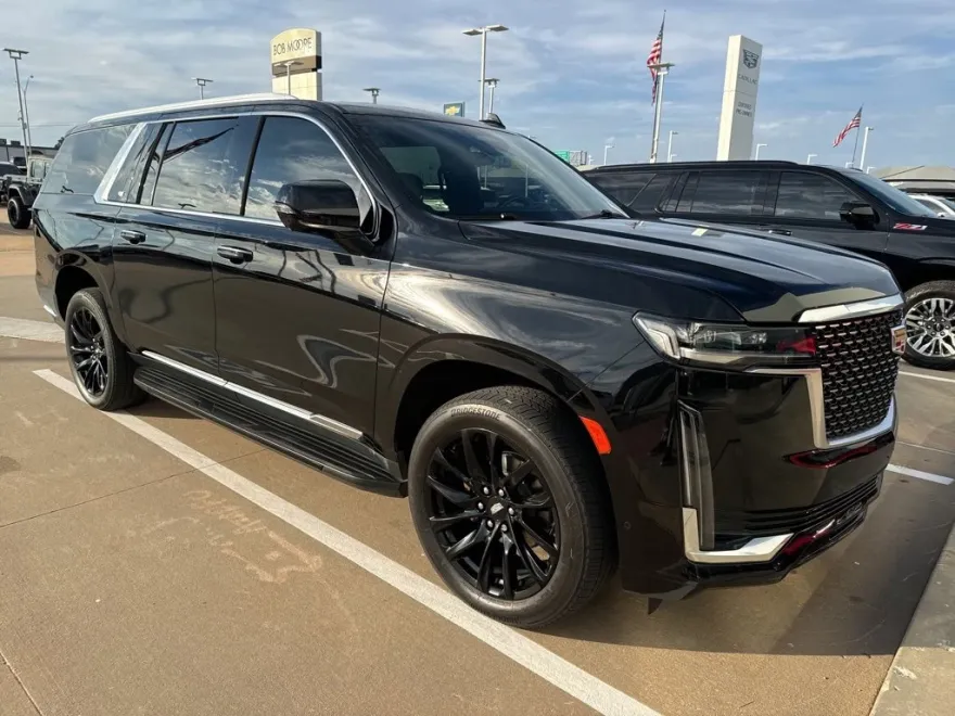 2023 Cadillac Escalade ESV Premium Luxury photo 1