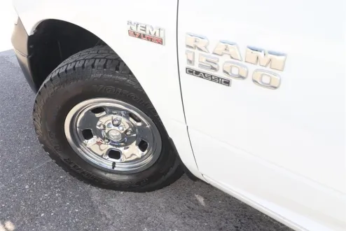 2022 Ram 1500 Classic Tradesman photo 3