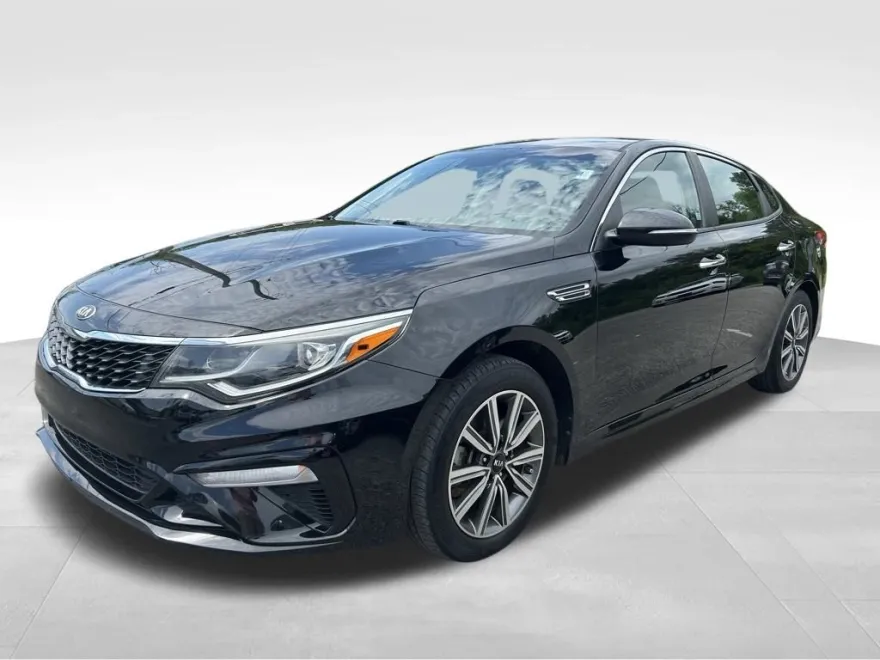 2019 Kia Optima LX photo 1