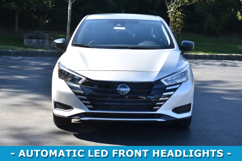 2025 Nissan Versa 1.6 S photo 1