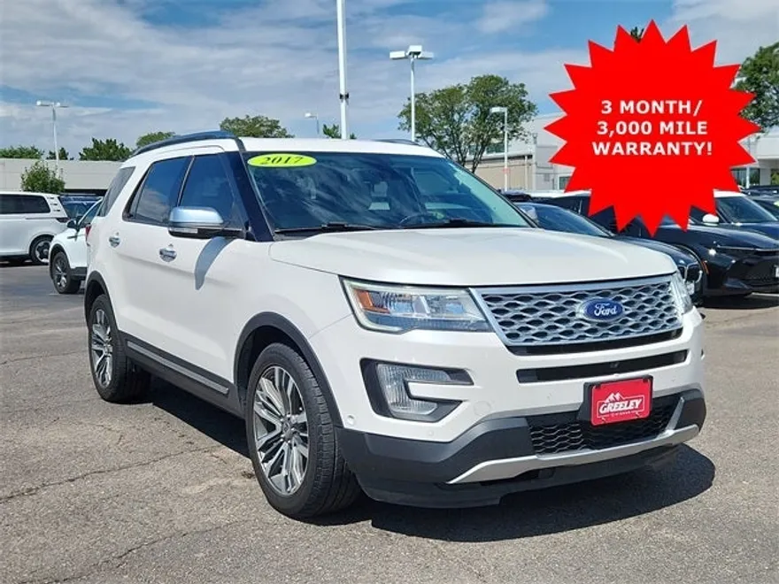 2017 Ford Explorer Platinum photo 1