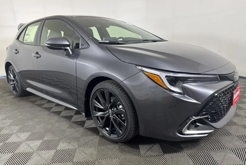 2025 Toyota Corolla XSE photo 1