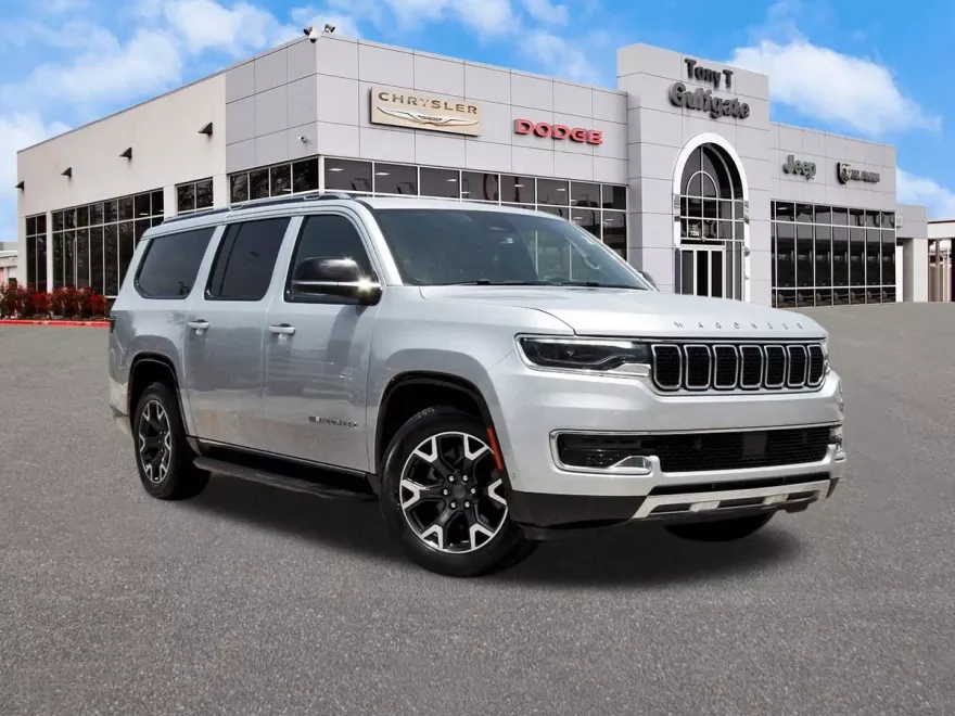 2023 Jeep Wagoneer L Series III photo 1