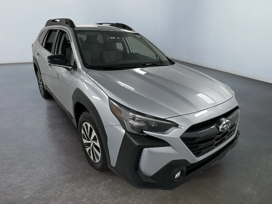 2025 Subaru Outback Premium photo 1