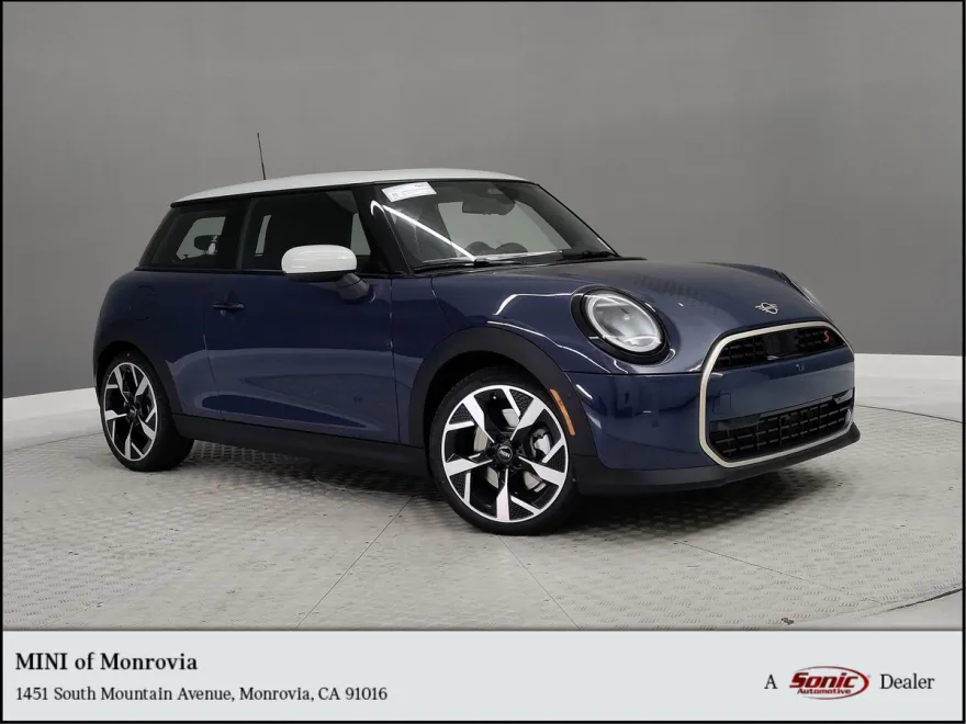 2026 Mini Cooper S 2 Door Iconic photo 1