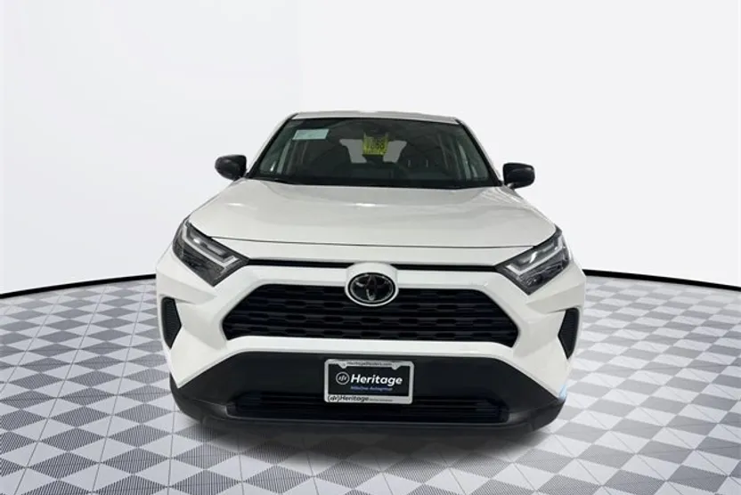 2024 Toyota RAV4 LE Sport photo 1