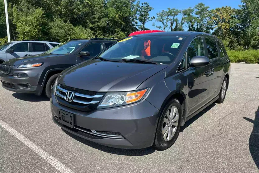 2015 Honda Odyssey EX-L photo 1