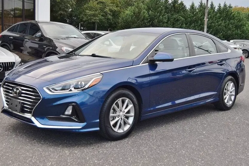 2018 Hyundai Sonata SE photo 1