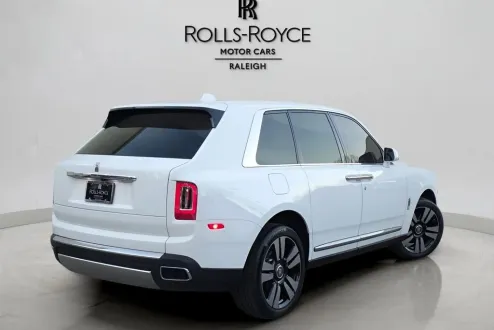2024 Rolls Royce Cullinan RR photo 2