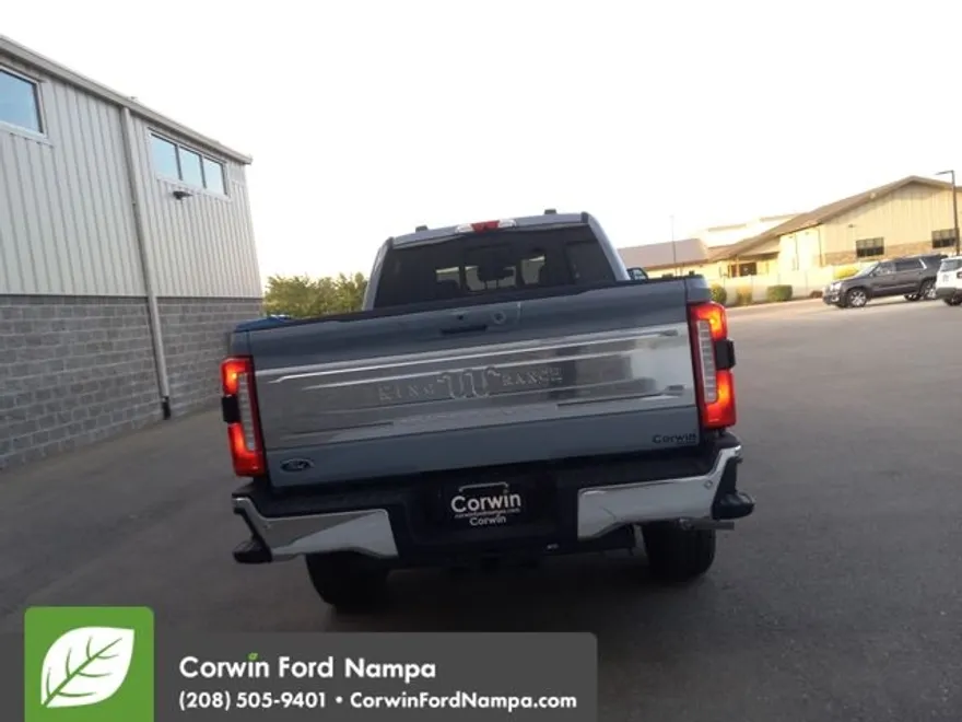 2025 Ford F-350 King Ranch photo 1