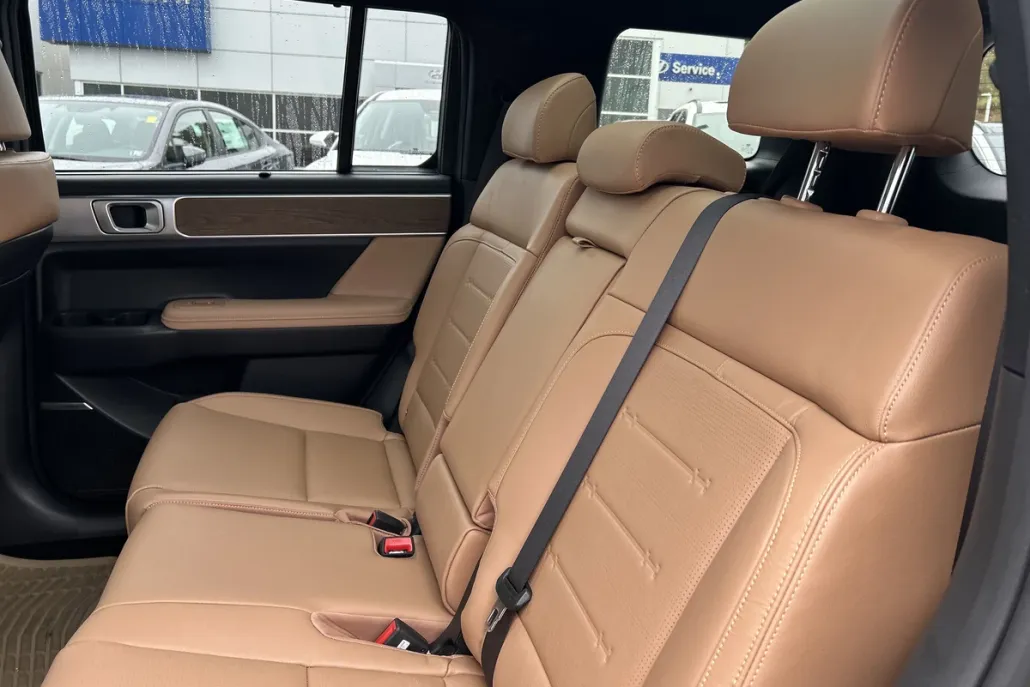 2025 Hyundai Santa Fe Limited photo 1