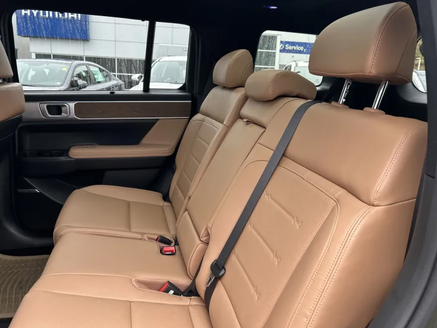 2025 Hyundai Santa Fe Limited photo 1
