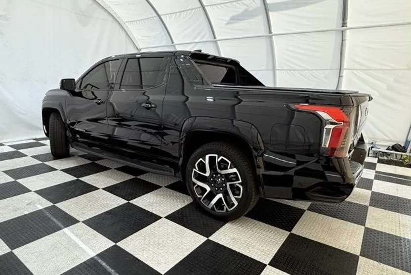 2024 Chevrolet Silverado EV RST photo 1