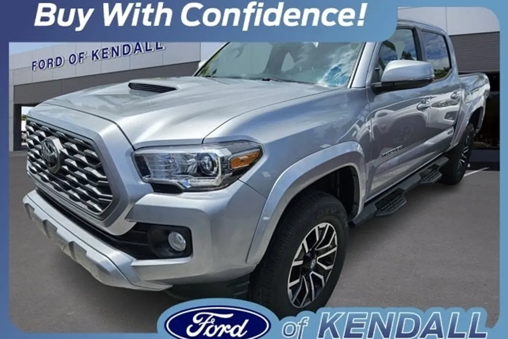 2023 Toyota Tacoma TRD Sport V6 photo 1