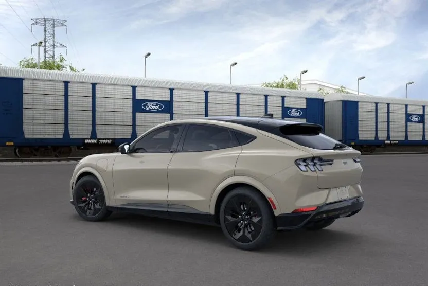 2025 Ford Mustang Mach-E GT photo 1