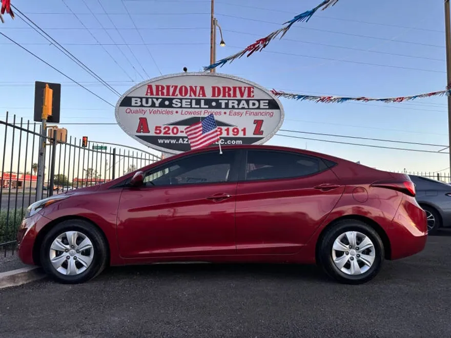 2016 Hyundai Elantra SE photo 1